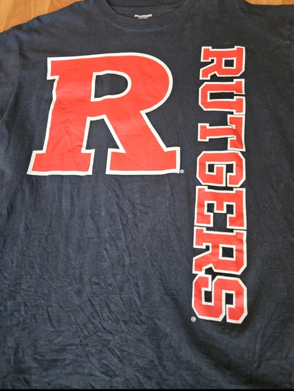 Big R Rutgers tshirt - Picture 2 of 4